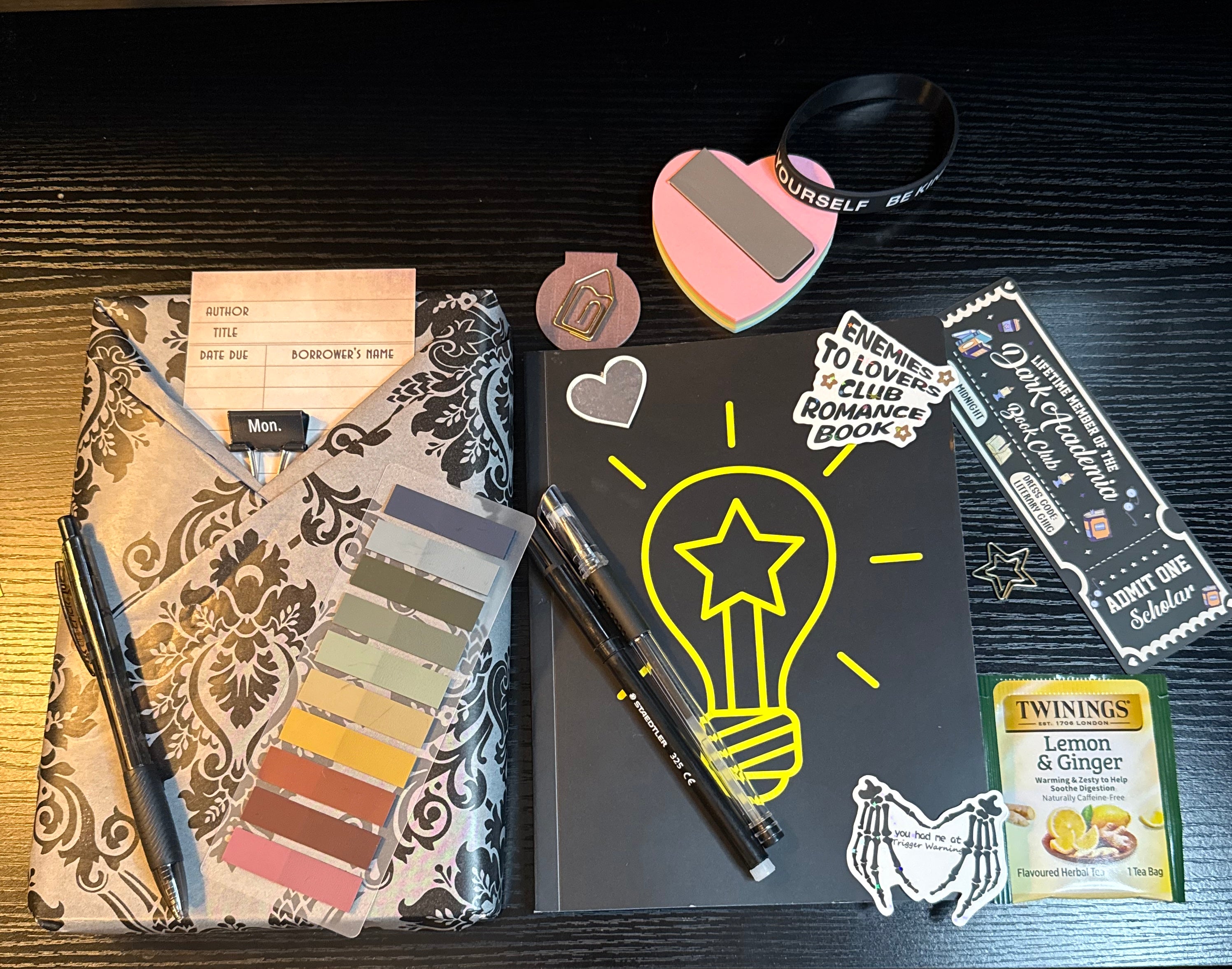 Surprise Book Bundle + 10